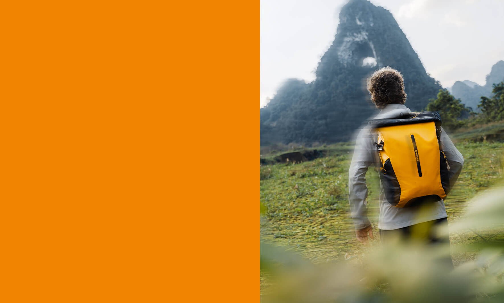 REIZEN ZONDER GRENZEN <br>VRAAGT OM<br>UITRUSTING DIE ALLES AANKAN