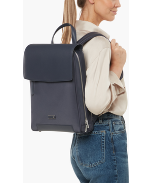 Zalia 3.0 Rugzak met flap 14.1" 37 x 28 x 9 cm | 1 kg Zalia 3.0 Rugzak met flap 14.1" 37 x 28 x 9 cm | 1 kg