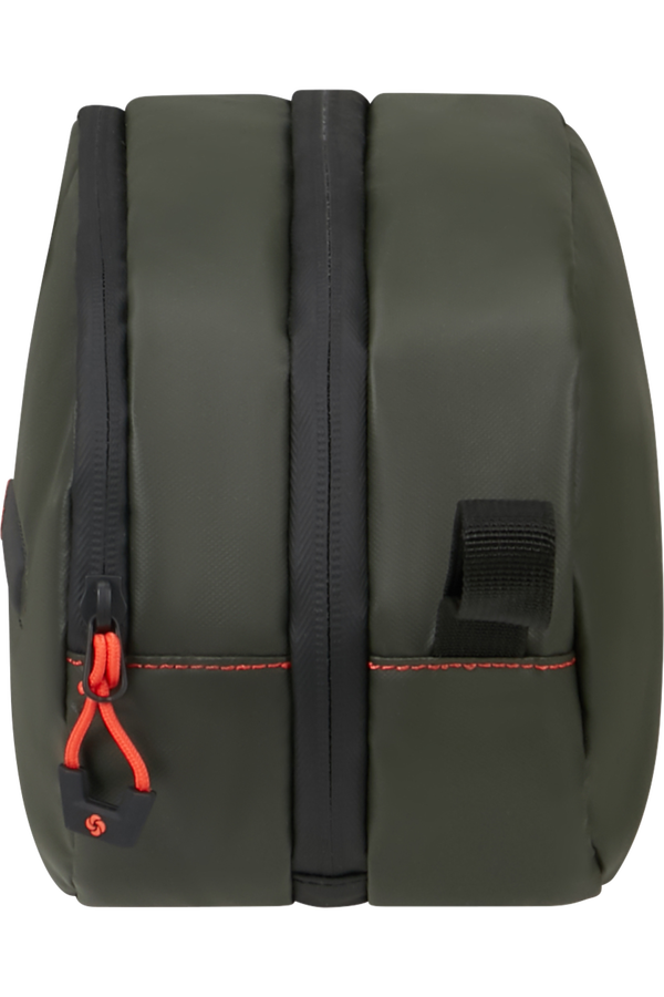 Samsonite Ecodiver Toilet Kit  Climbing Ivy Samsonite Ecodiver Toilet Kit  Climbing Ivy