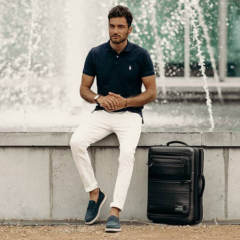 City Vibe 2 - Make your mark with our black Cityvibe 2.0 laptop bag. @jeremy.caira