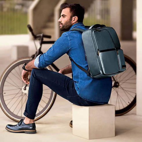 A perfect blend of a casual lifestyle and a functional business backpack.
