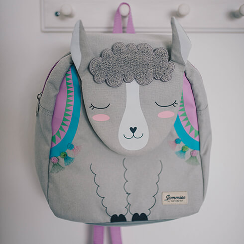 Met deze nieuwe collectie kindertassen kan jouw kleine avonturier (2-4 jaar) elke belevenis aan!